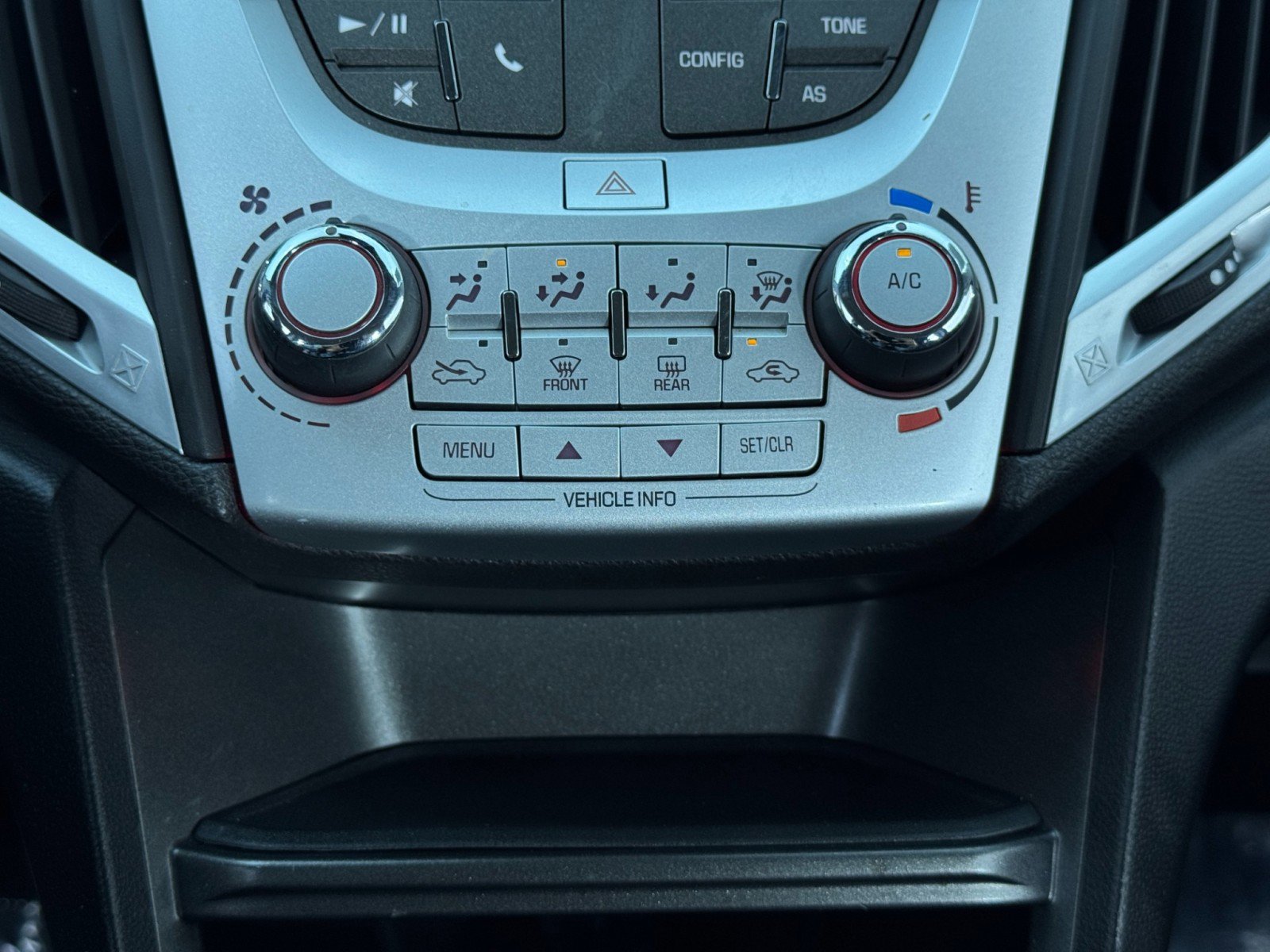 Used 2017 GMC Terrain SLE image 25