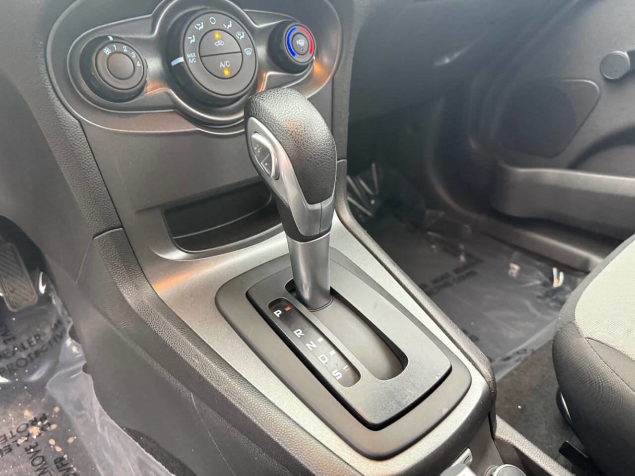 Used 2016 Ford Fiesta S image 19