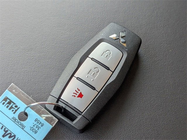 New 2025 Mitsubishi Outlander ES image 28