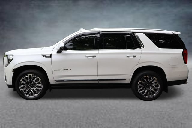 Used 2023 GMC Yukon Denali Ultimate AWD/4WD image 4