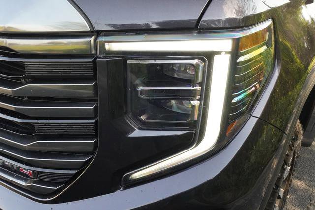 Used 2023 GMC Sierra 1500 AT4 w/ AT4 Premium Package image 35