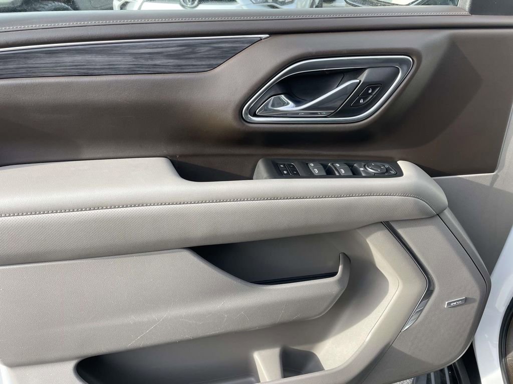 Used 2021 GMC Yukon SLT image 25