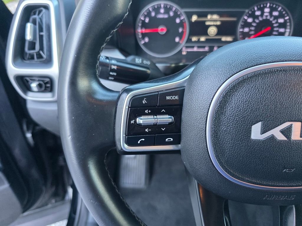Used 2022 Kia Sorento S image 19