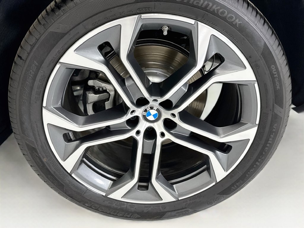 Used 2026 BMW X5 sDrive40i w/ Parking Assistance Package RWD image 30