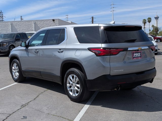 Used 2023 Chevrolet Traverse LS image 8