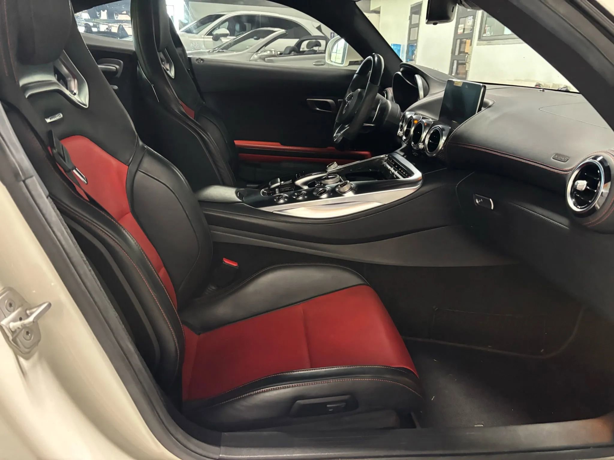 Used 2017 Mercedes-Benz AMG GT Coupe image 18