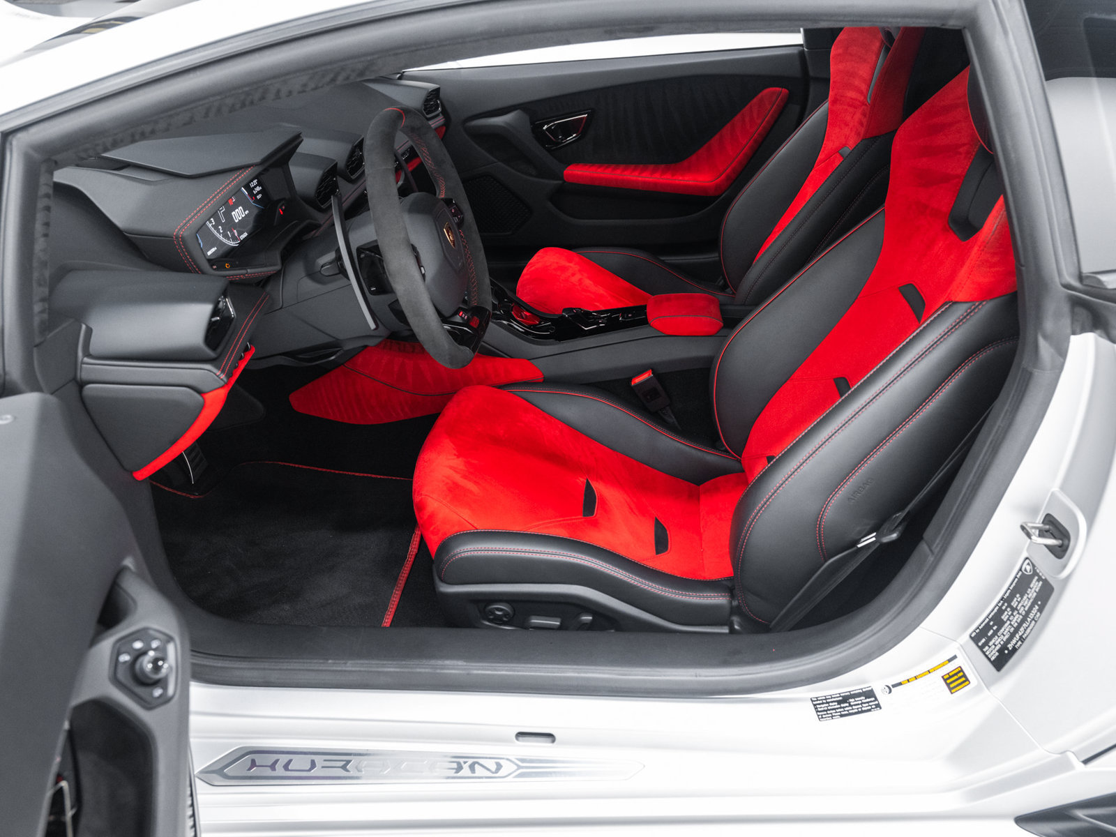 Used 2020 Lamborghini Huracan EVO AWD/4WD image 33