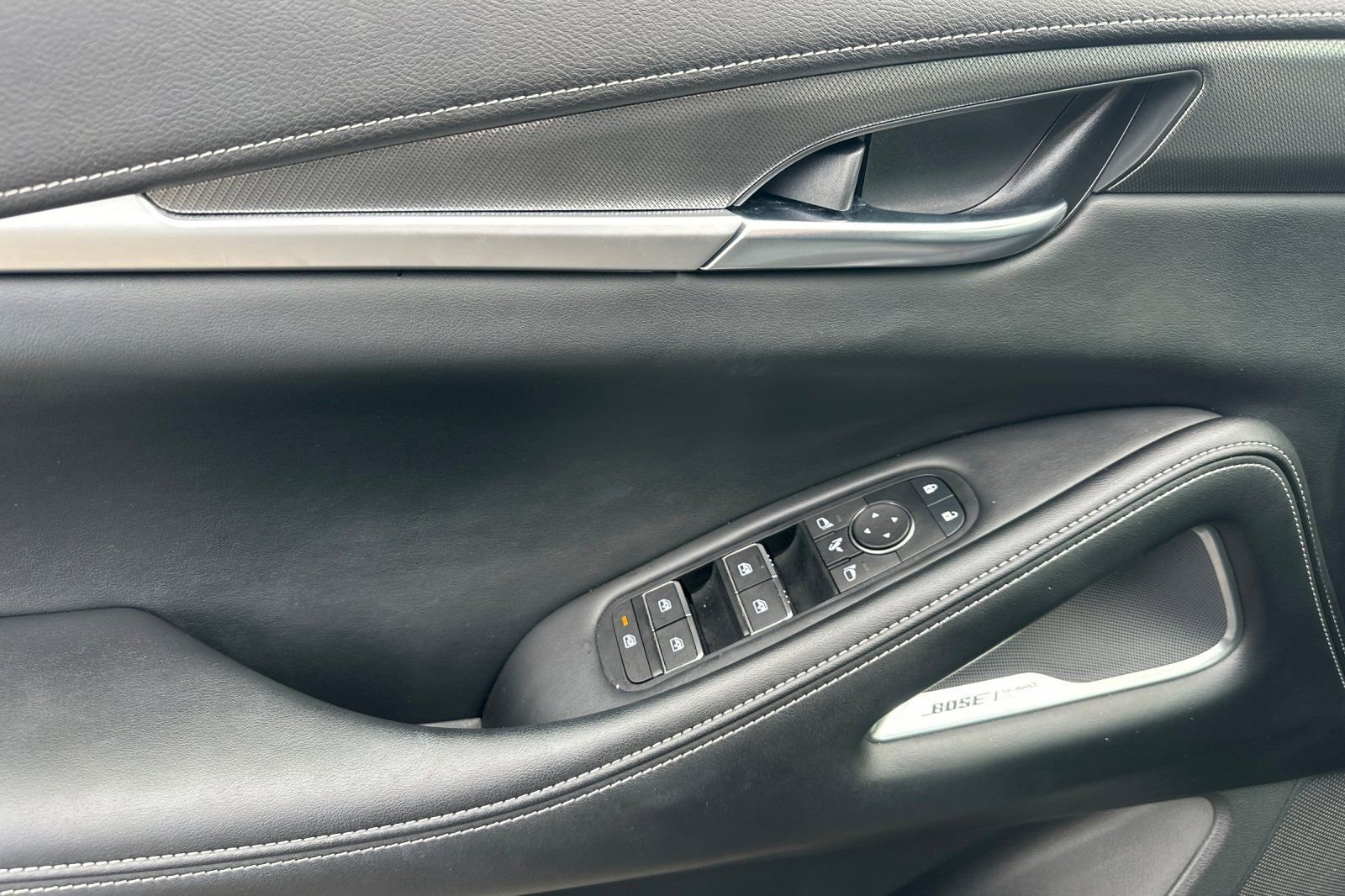 Certified 2025 INFINITI QX60 Luxe w/ Black Edition image 12