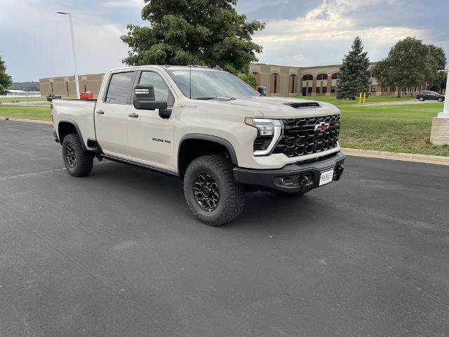 New 2026 Chevrolet Silverado 2500 ZR2 w/ ZR2 Bison Edition AWD/4WD image 10