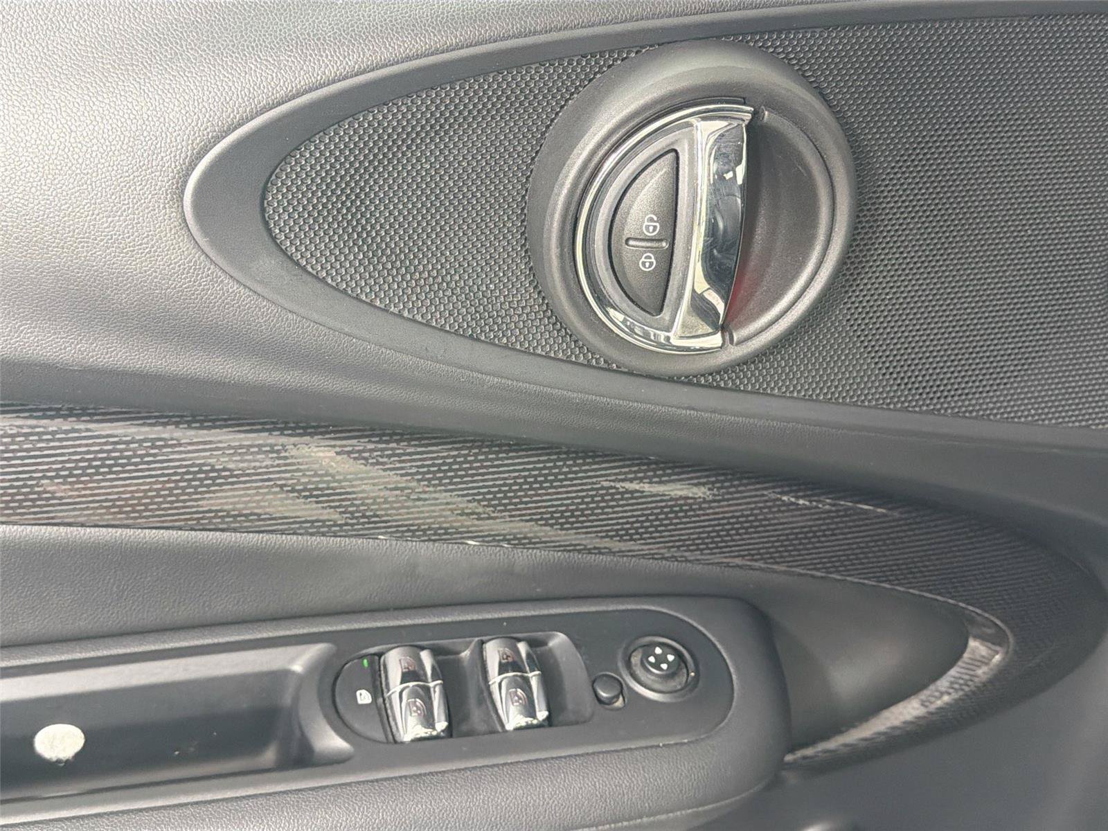 Used 2016 MINI Cooper Clubman S FWD image 15