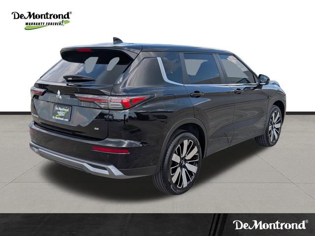 Used 2025 Mitsubishi Outlander SE image 5