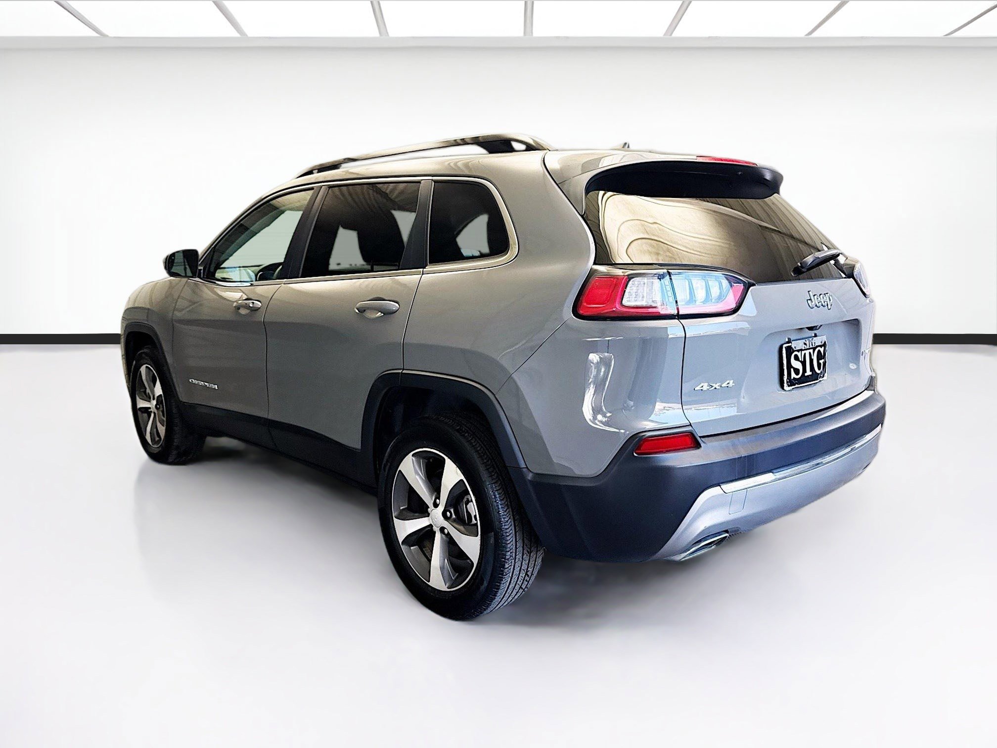 Used 2022 Jeep Cherokee Limited image 6