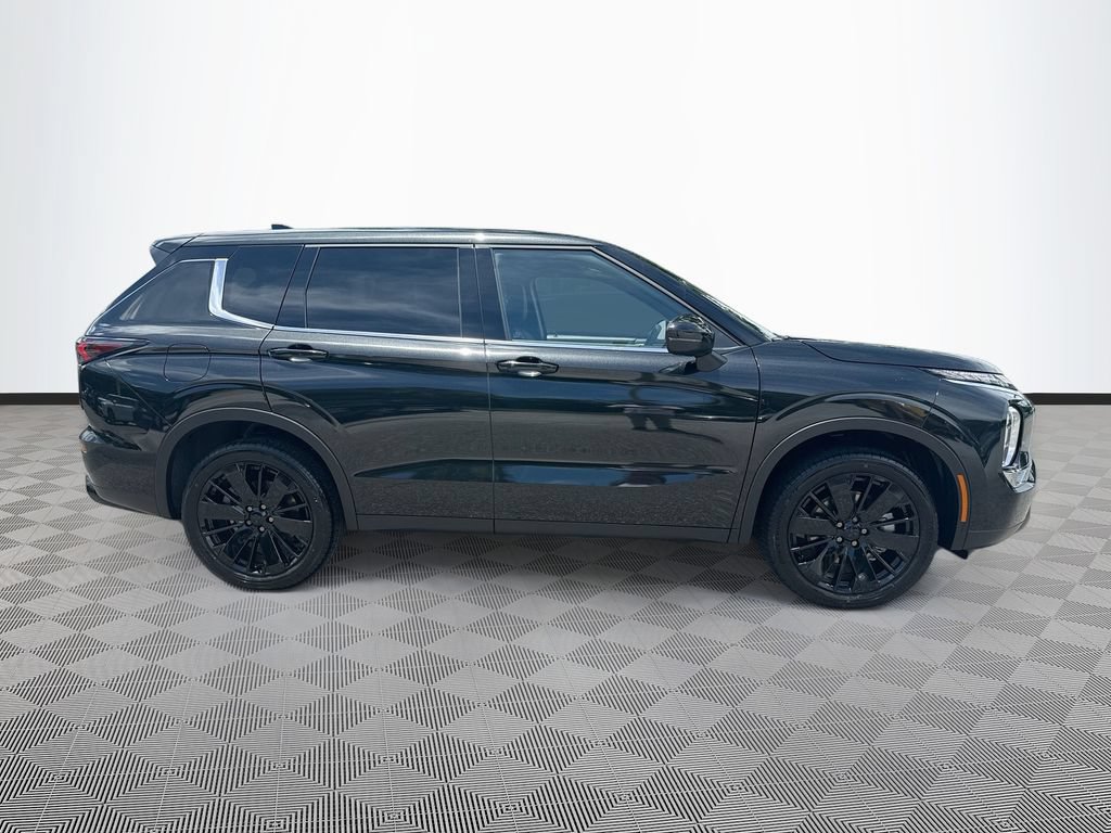 New 2026 Mitsubishi Outlander LE FWD image 4