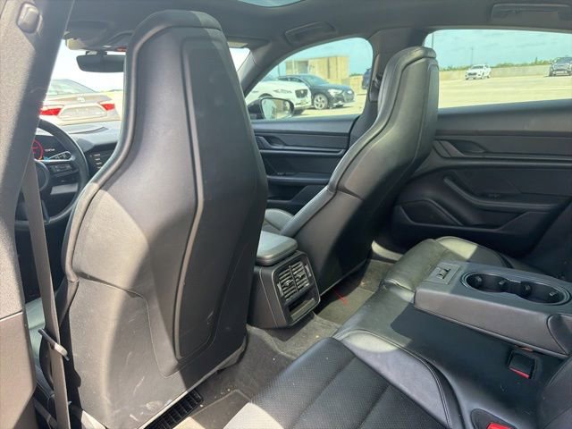 Used 2022 Porsche Taycan image 12