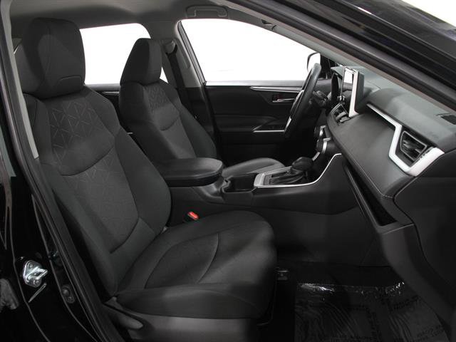 Used 2024 Toyota RAV4 XLE image 17