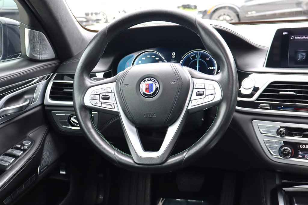 Used 2018 BMW 750i xDrive AWD/4WD image 14
