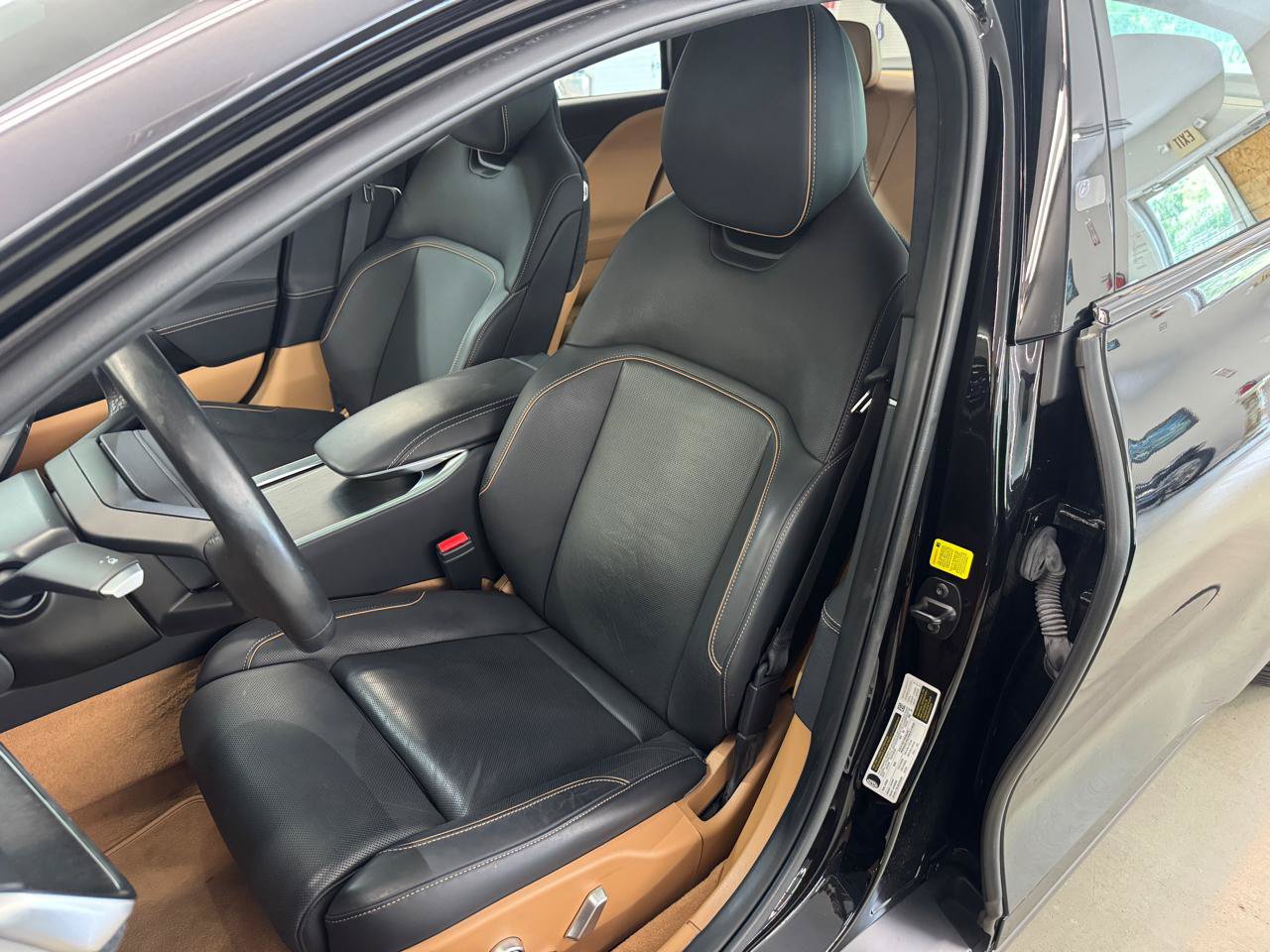 Used 2023 Lucid Air Touring AWD/4WD image 8