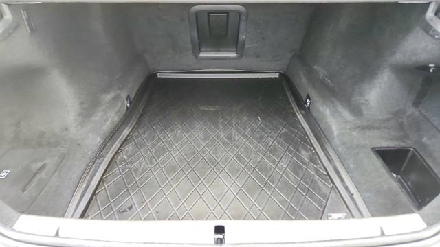 Used 2022 BMW 740i xDrive w/ M Sport Package image 15