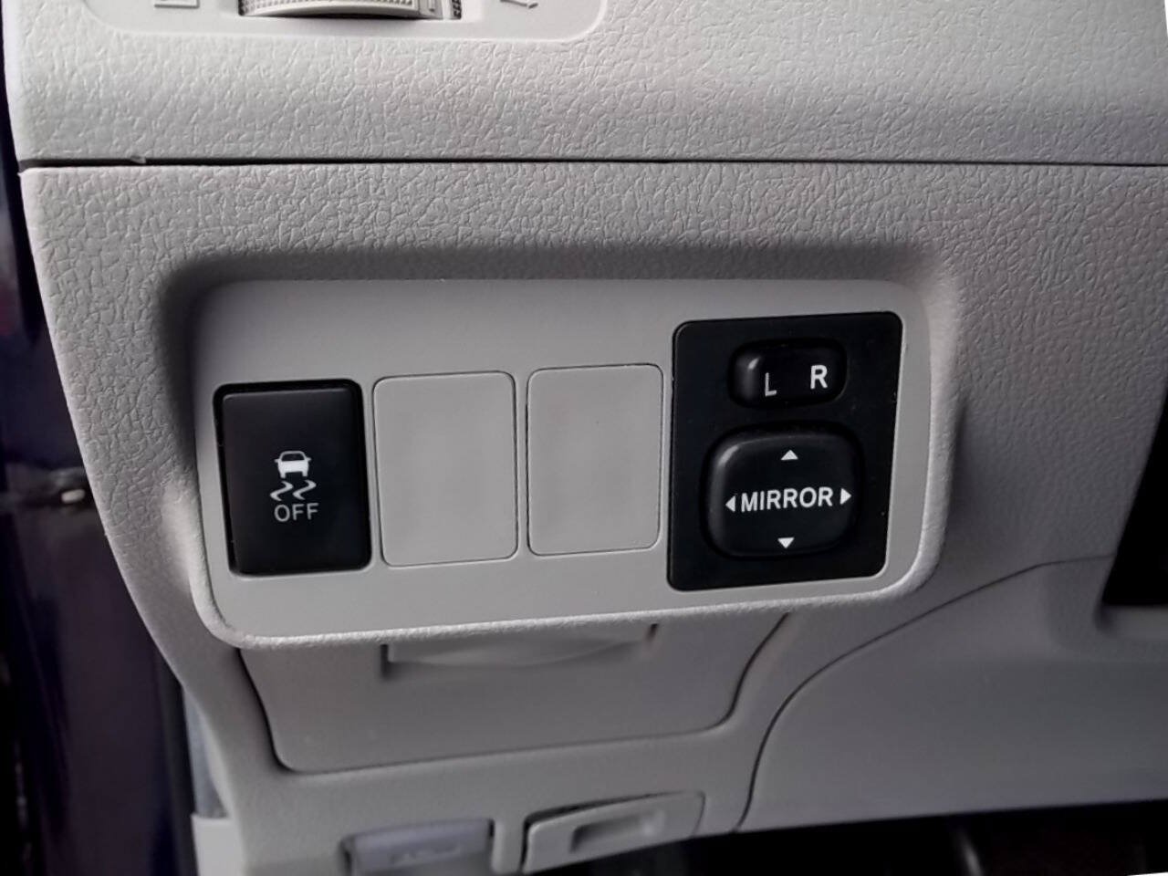 Used 2011 Toyota Corolla LE FWD image 21