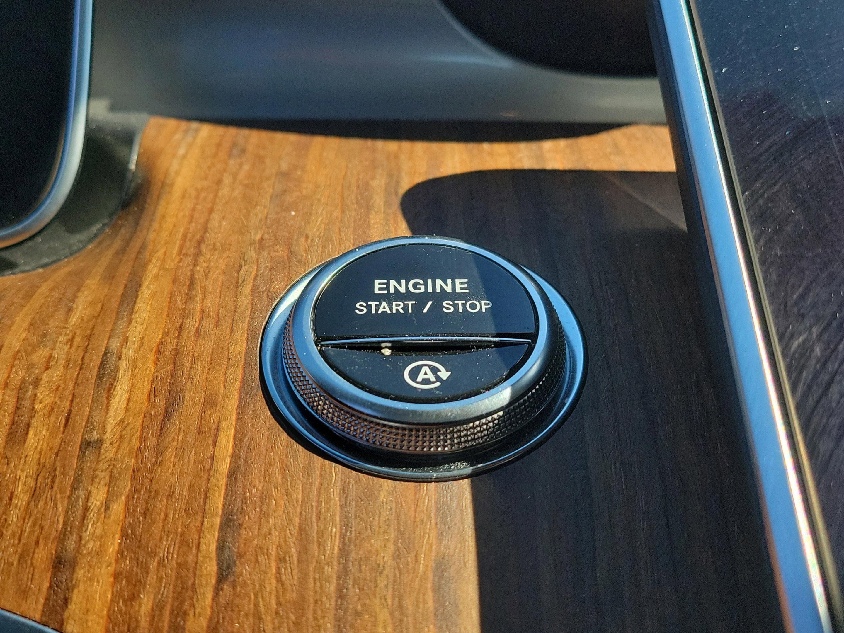 Certified 2023 Mercedes-Benz C 300 Sedan image 27