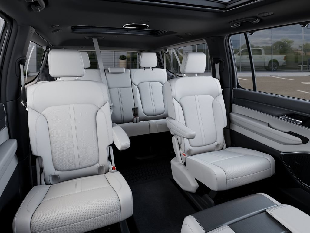 New 2026 Jeep Grand Wagoneer L Limited AWD/4WD image 16