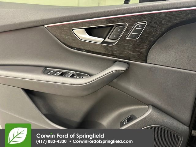 Used 2024 Audi Q7 3.0T Premium Plus image 32