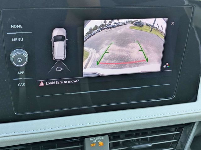 Certified 2025 Volkswagen Taos S FWD image 21