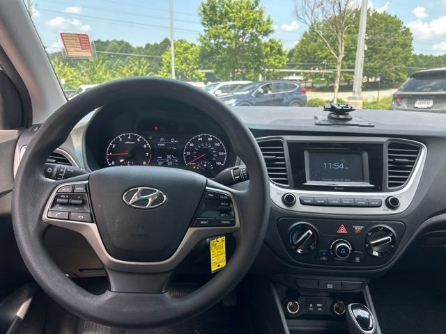 Certified 2022 Hyundai Accent SE FWD image 8