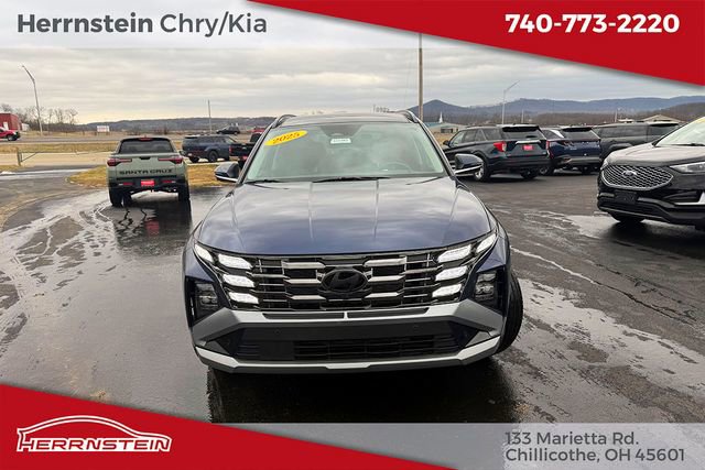 Used 2025 Hyundai Tucson Limited AWD/4WD image 2