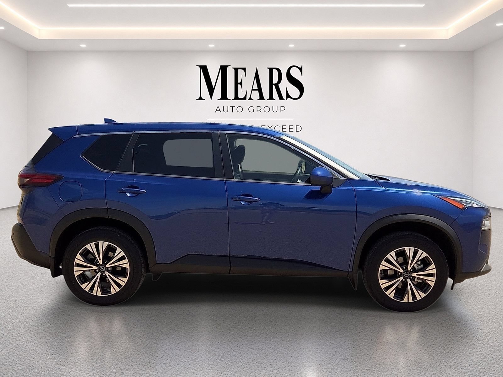 Used 2023 Nissan Rogue SV AWD/4WD image 6