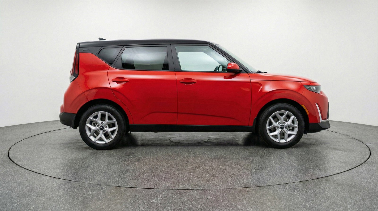 Used 2025 Kia Soul LX w/ LX Technology Package image 11