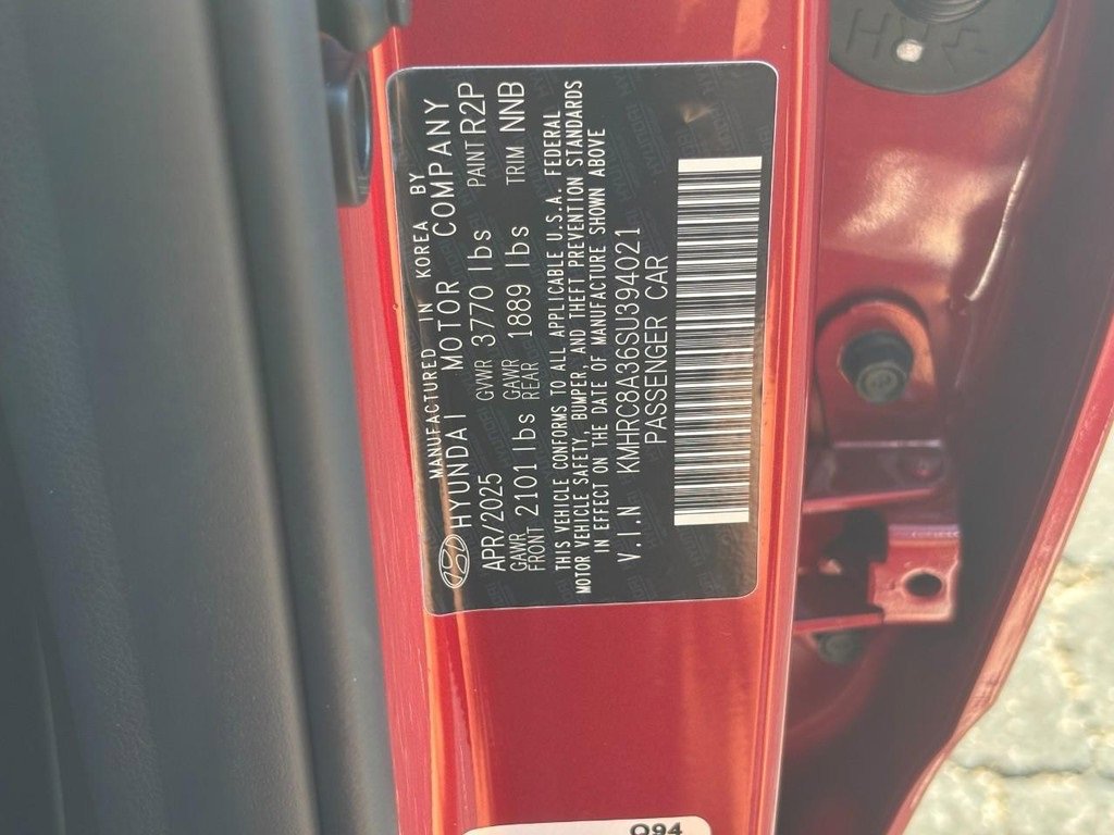 Used 2025 Hyundai Venue Limited image 22