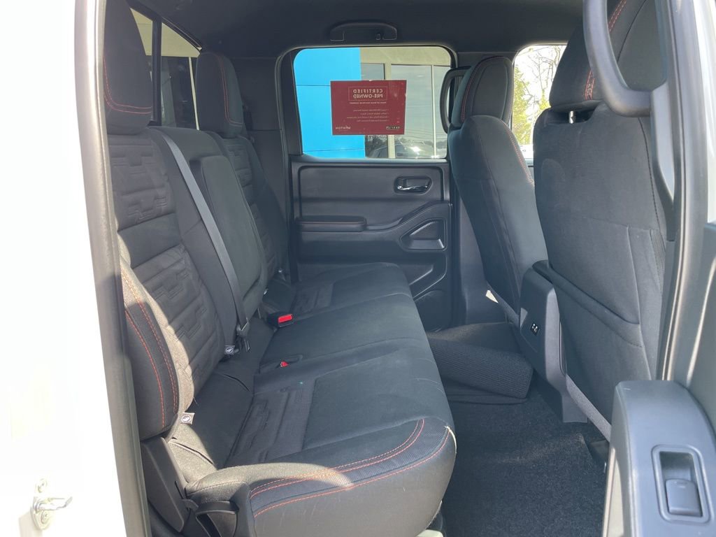 Used 2025 Nissan Frontier PRO-4X AWD/4WD image 30
