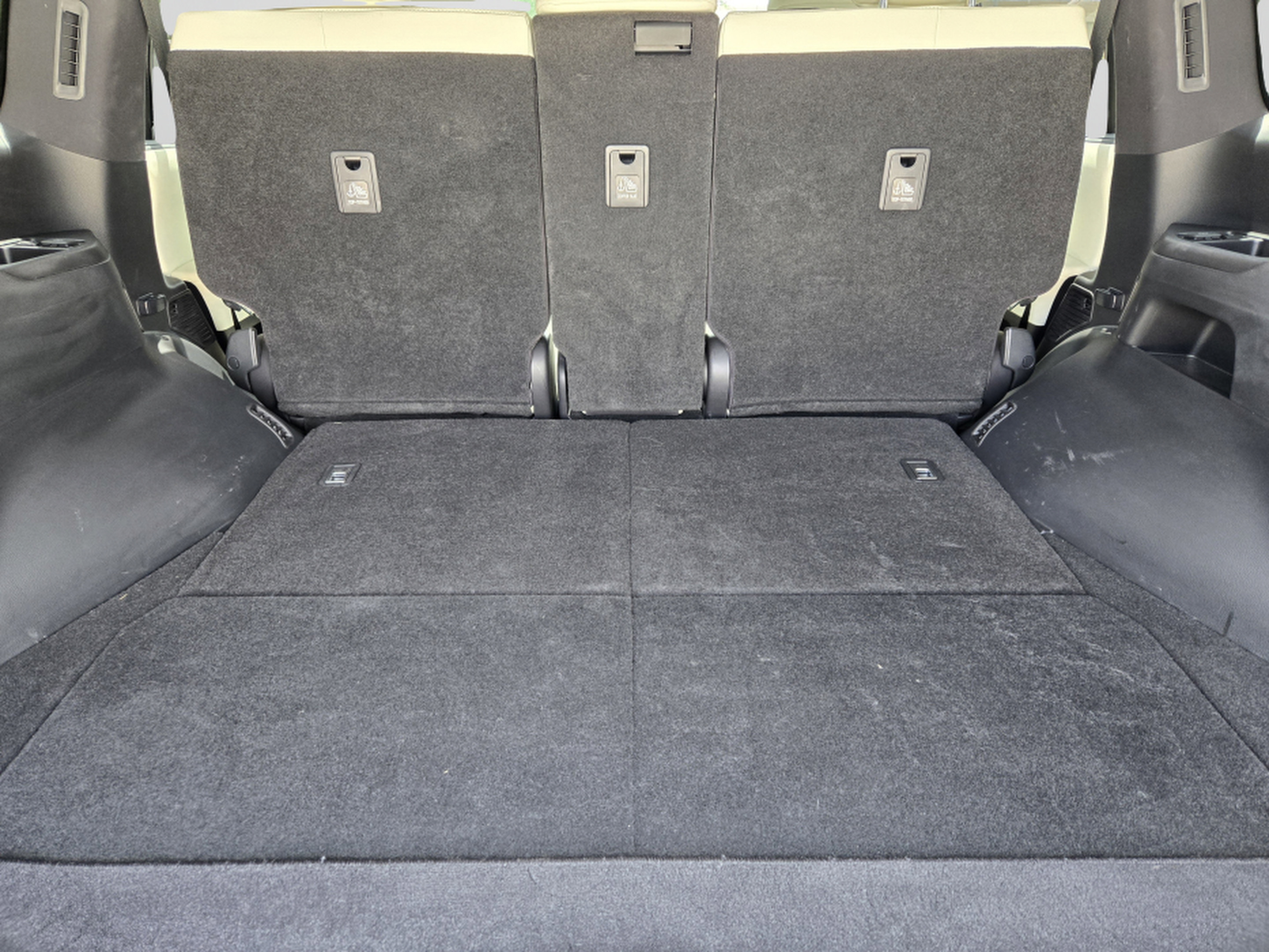 Used 2023 Lexus LX 600 4WD w/ Appearance Package image 34