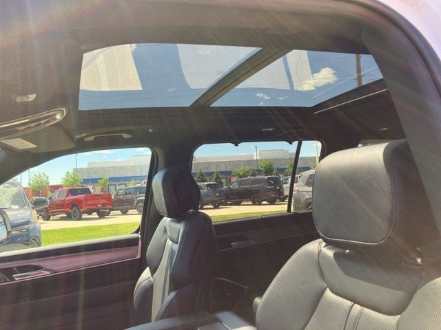New 2026 Jeep Grand Wagoneer L Limited AWD/4WD image 14