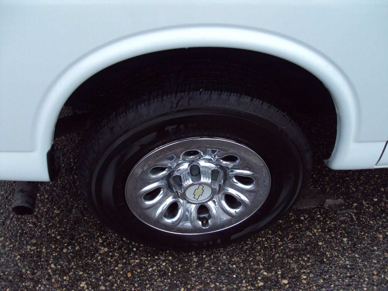 Used 2013 Chevrolet Express 1500 AWD image 28