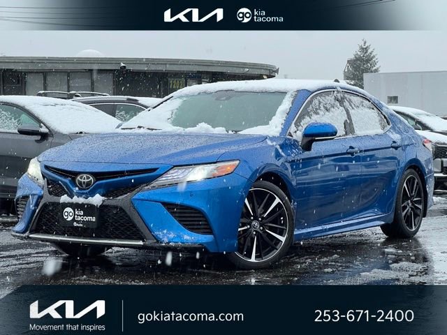 Used 2018 Toyota Camry XSE image 1