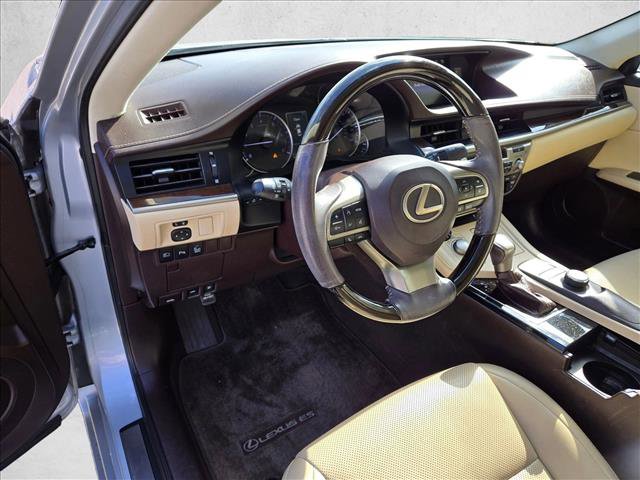 Used 2018 Lexus ES 350 w/ Premier Package image 9