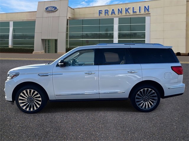 Used 2019 Lincoln Navigator Reserve image 4