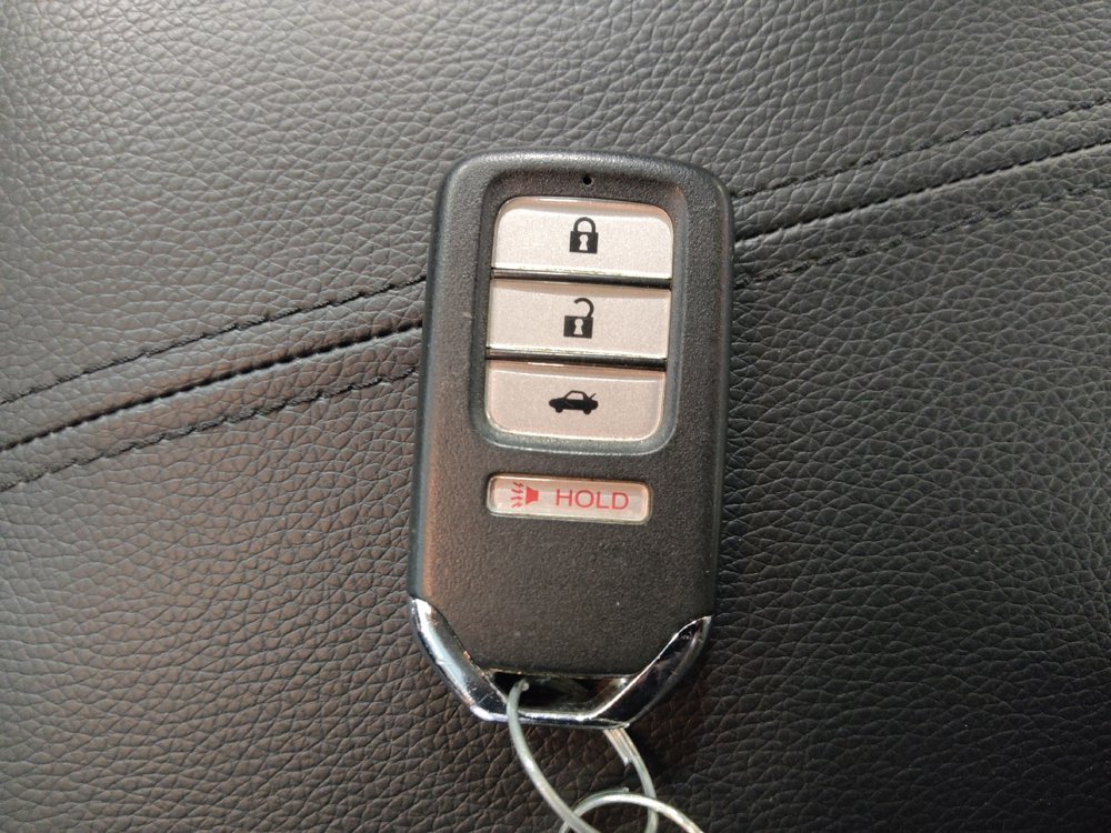 Used 2015 Honda Accord Touring image 32