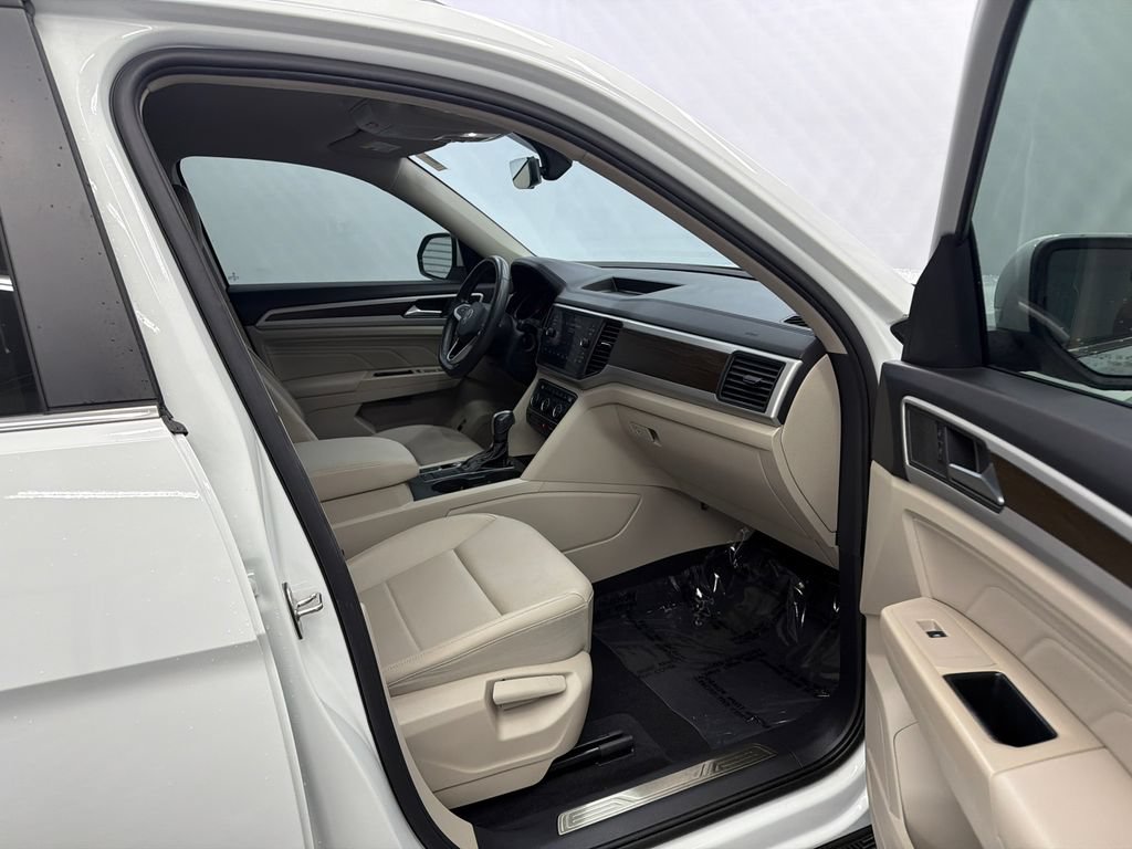 Used 2021 Volkswagen Atlas SE FWD image 14