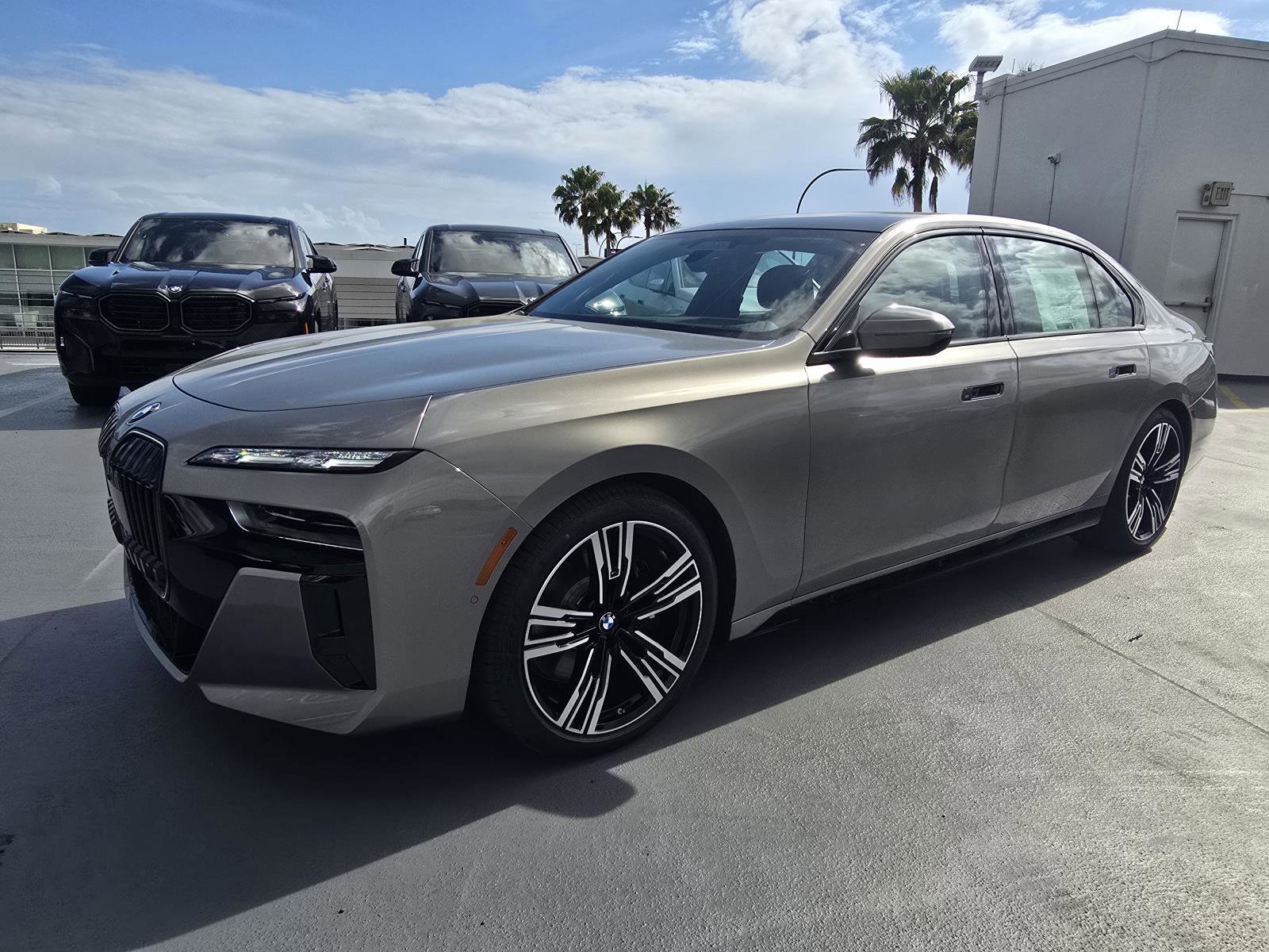 New 2026 BMW 760i xDrive w/ Executive Package image 25