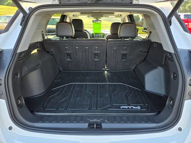 Used 2023 GMC Terrain AT4 AWD/4WD image 16