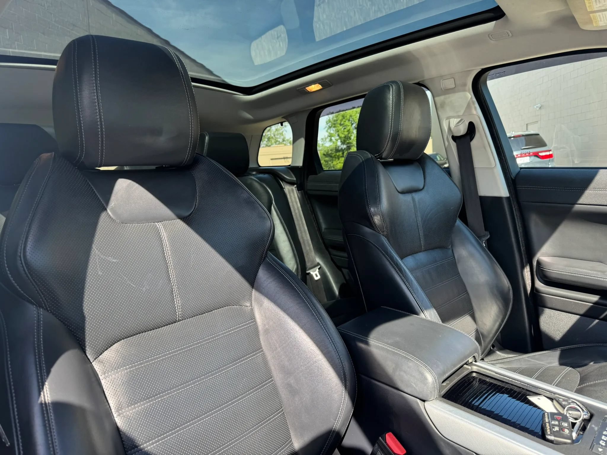Used 2016 Land Rover Range Rover Evoque HSE Dynamic AWD/4WD image 30