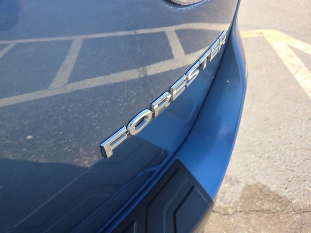 Used 2021 Subaru Forester Premium AWD/4WD image 11