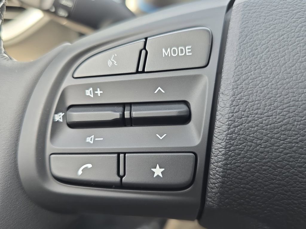 New 2026 Hyundai Venue SEL FWD image 16