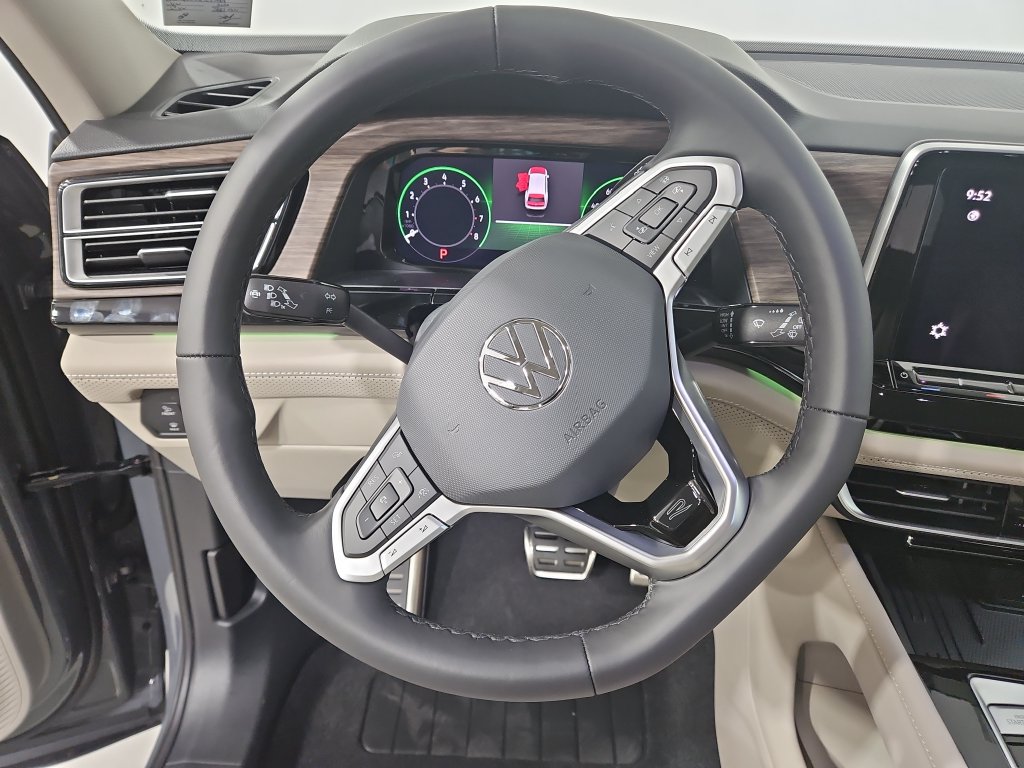 New 2026 Volkswagen Atlas SEL Premium R-Line AWD/4WD image 14