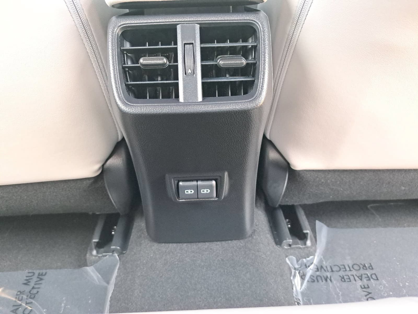 Used 2024 Lexus UX 250h FWD image 12