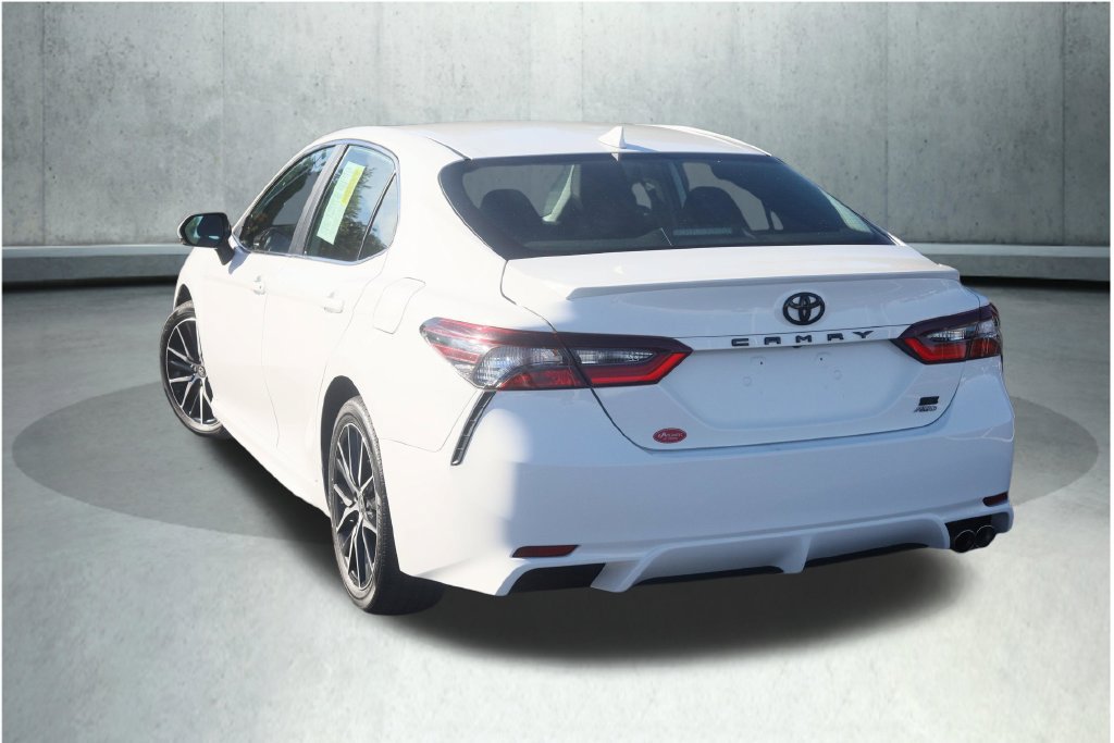 Certified 2023 Toyota Camry SE w/ Cold Weather Package AWD/4WD image 32