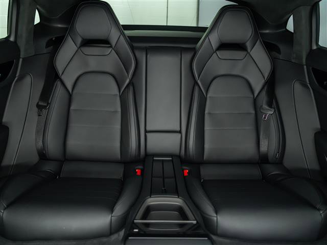 New 2026 Porsche Panamera Turbo image 33
